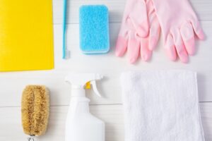 【画像】服に黒カビが生えたワイ、1日漂白剤に浸した結果！！！