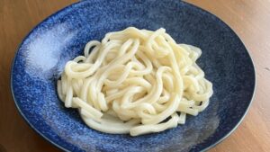 【画像】30分以内完食で無料の冷やしうどん、ヤバ過ぎるｗｗｗｗｗｗｗｗ