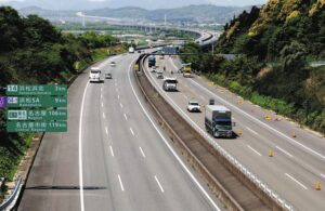 【悲報】新東名高速道路の事故、復旧が絶望的