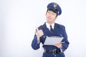 【画像】警察「えっ！？この押収品を会見用に綺麗に並べるんですか？」