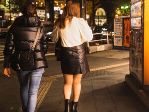 【悲報】港区の巨乳インフルエンサー、裏を顔を暴露される