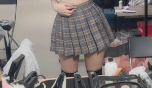 【速報】台湾美女インフルエンサー、日本に来て速攻で脱がされる