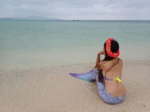 【悲報】人魚像、『胸がデカくてエロすぎる』と批判殺到して撤去されることが決まる