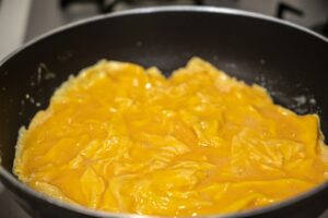 【画像】このタイプのオムライスを出す安心系お食事処ｗｗｗｗｗｗｗｗｗｗｗｗ