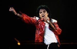 【画像】マイケル・ジャクソンの遺体写真、怖すぎる。お前らの想像の１．５倍怖い