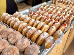 バイト先にお土産持っていったら責められたんだけどコレって俺が悪いの？