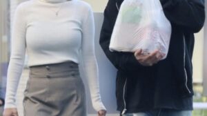 【画像】阿部一二三の彼女、暴力的な巨乳wwwww
