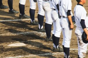 １０年前野球部からいじめられてた俺が、少女に出会って人生368度変わった話