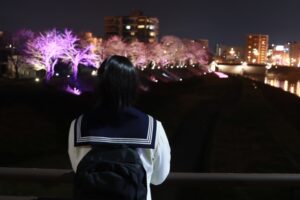 【画像】JKさん「20日以上出てなくてお腹パンパンできついです😫」