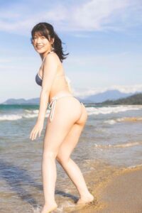 【画像あり】Tバックケツデカグラビアアイドルwwwwwwwww