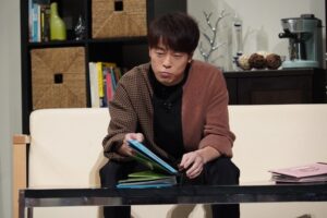 陣内「あ～なんかムラムラしてきたな、せや強姦モノのAVでも観よ」ﾋﾟｯ