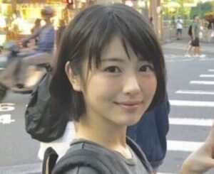 【画像】浜辺美波のLv.1のおっぱいwwwwwwwwwww