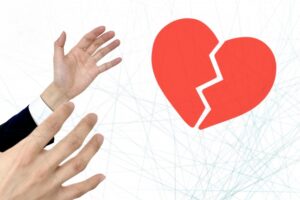 【悲報】ワイ、10年続けた恋が終わる