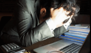 【速報】課長ワイ、たった1年間で部下を4人も退職させてしまう