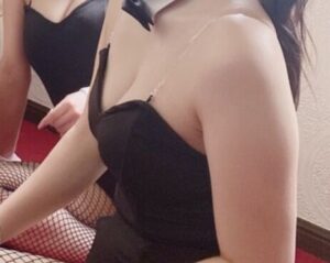【画像】バニーガールさんの部室、フェロモンムンムンで草wwwwwwww