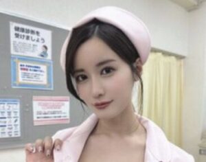 【画像】エロすぎて炎上したAV女優のナースコスプレwwwwwwww