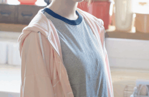 【画像】可愛すぎるぼっち女子高生wwwwwwwwww