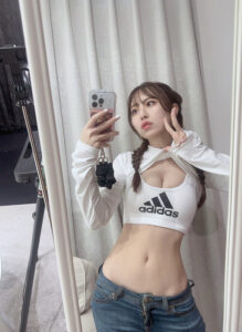 【画像】ウエスト細すぎｗｗｗｗｗｗｗｗｗｗｗｗｗｗｗｗ