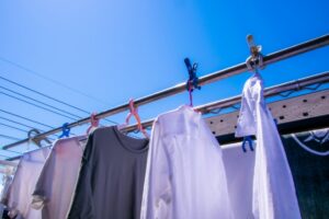 【悲報】洗う前の洗濯物を放置してたら夫に干された女さん、静かにキレる