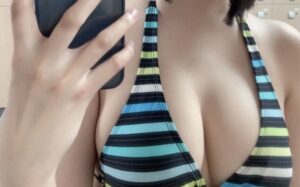 【画像】あのちゃんさん、銭湯で丸裸…想像以上の豊満BODYエッッッッッッッ