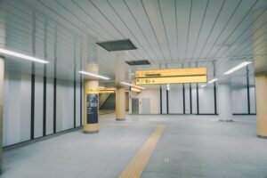 東京メトロ、職員の茶髪ピアス解禁ｗｗｗｗｗｗｗｗｗｗｗ
