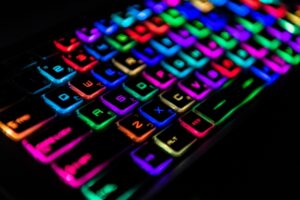 敵「ゲーミングノートはやめとけ！」←ゲーミングノートが滅びない理由