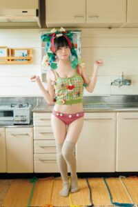 【画像】女「え・・・私36歳なんですけどこの恰好するんですか・・・？」←あり？？