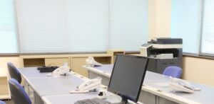 ワイが職場でギャグを披露しては滑り散らかしてるのなんとかしてくれ…