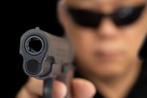 【画像】闇バイトに鮭の密漁をさせたイケメン過ぎる組長(40)、逮捕される
