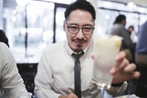 会社でぼっちワイ、飲み会でやらかした模様