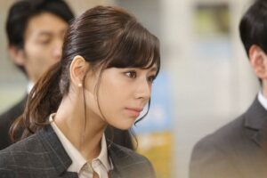 【速報】西内まりや、芸能界引退を発表