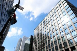 なんG民に騙されてビルメンになった結果…