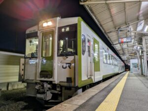 【悲報】女性専用車両に乗ったおっさん「ブサイクばかりだからええやろ！😡」
