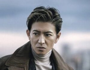 【悲報】シークレットブーツを履き忘れた木村拓哉さんwwwww