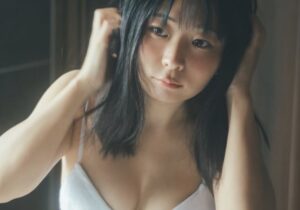 【画像】アンゴラ村長、グラビアだけじゃ飽きたらずアタシコが止まらない