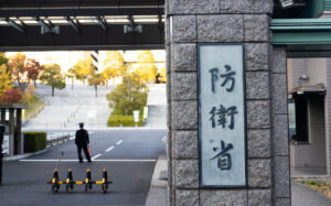 【画像】自衛隊勧誘「なんと毎日ご飯が食べれます！年に1回ステーキも出てきます！」