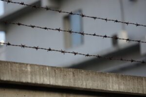 【画像】エルサルバドルの刑務所、レベチｗｗｗｗｗｗｗｗｗ