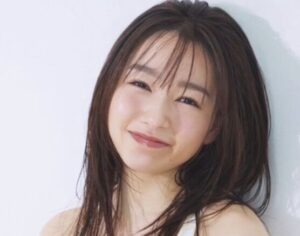 桜井日奈子、ドケスベ下半身をほぼ丸出しwwwwwww