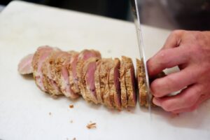 【画像】咳をしただけで追い出されるラーメン屋、「この鶏チャーシュー生じゃね？」と話題になるもやはり食中毒発生で営業停止へ