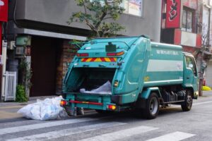 【悲報】悪質なゴミ出ししてるやつ、開封した上で氏名公表されるぞ
