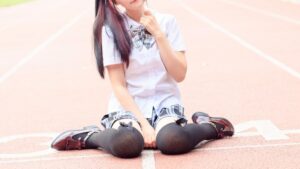 【画像あり】中3女ワイ、流石にタレ乳すぎる