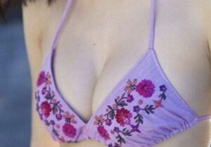 【画像】武田玲奈とかいう華奢なのにしっかりお乳wwwwwwww