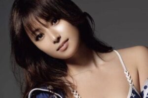 『深田恭子の乳房』とかいう見る度にこんなデカいっけ？ってなる物体www
