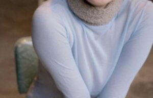【悲報】女児アニメさん、ヒロインが女性器を連想させるポーズwwwww