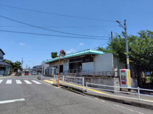 【画像】香川駅前が事故でヤバい。大災害みたいな被害状況に