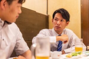 【悲報】ゴミクソ上司、飲み会主催しておいて奢らない