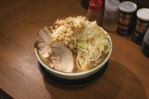 人気芸人、ラーメン二郎にブチギレｗｗｗｗｗｗｗ