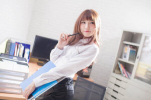 【悲報】ワイ（女）、会社でシコってる部下を目撃してしまう