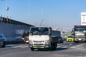 ニートだけど免許とってトラックドライバーになろうと思う