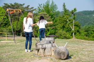 底辺ギャルママ「やっべぇ、今月ピンチだわー」 俺「援助交際します」 ママ「…は？」